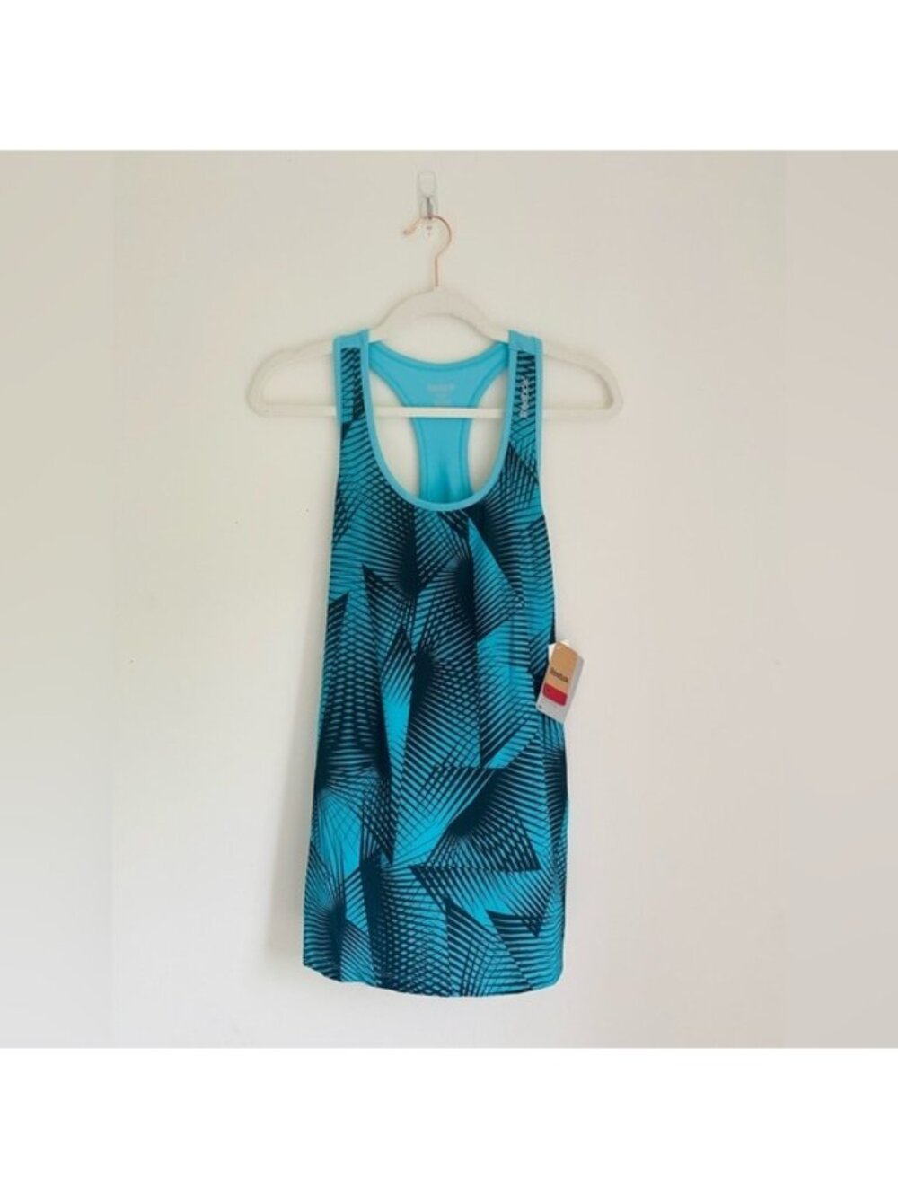 NWT Reebok Women's Blue & Black Racerback Tank Top Size M Slim Fit